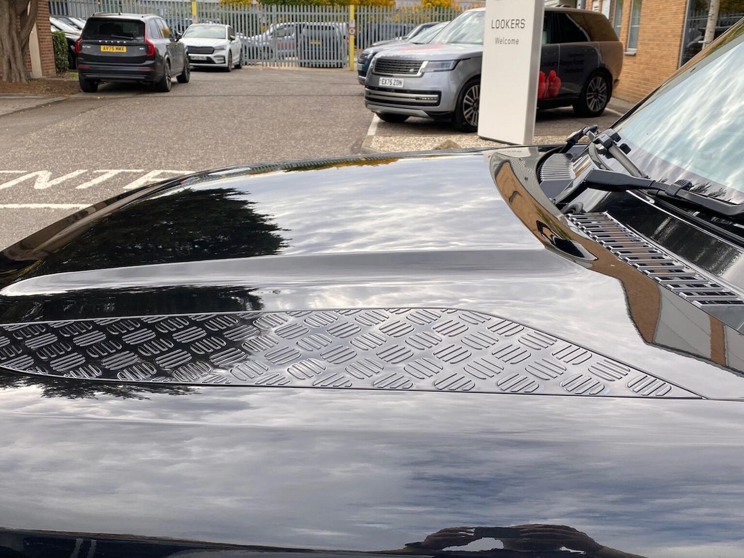 Used Land Rover Defender 2023 for sale - 76478195: Photo 28