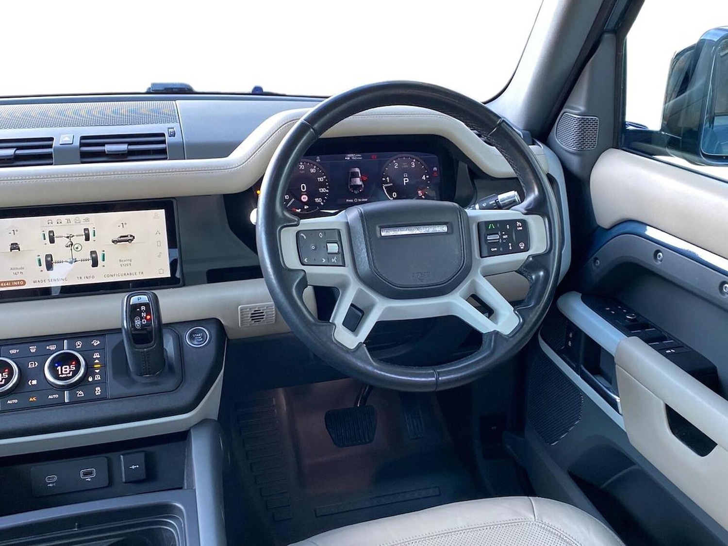 Used Land Rover Defender 2020 for sale - 76347041: Photo 15