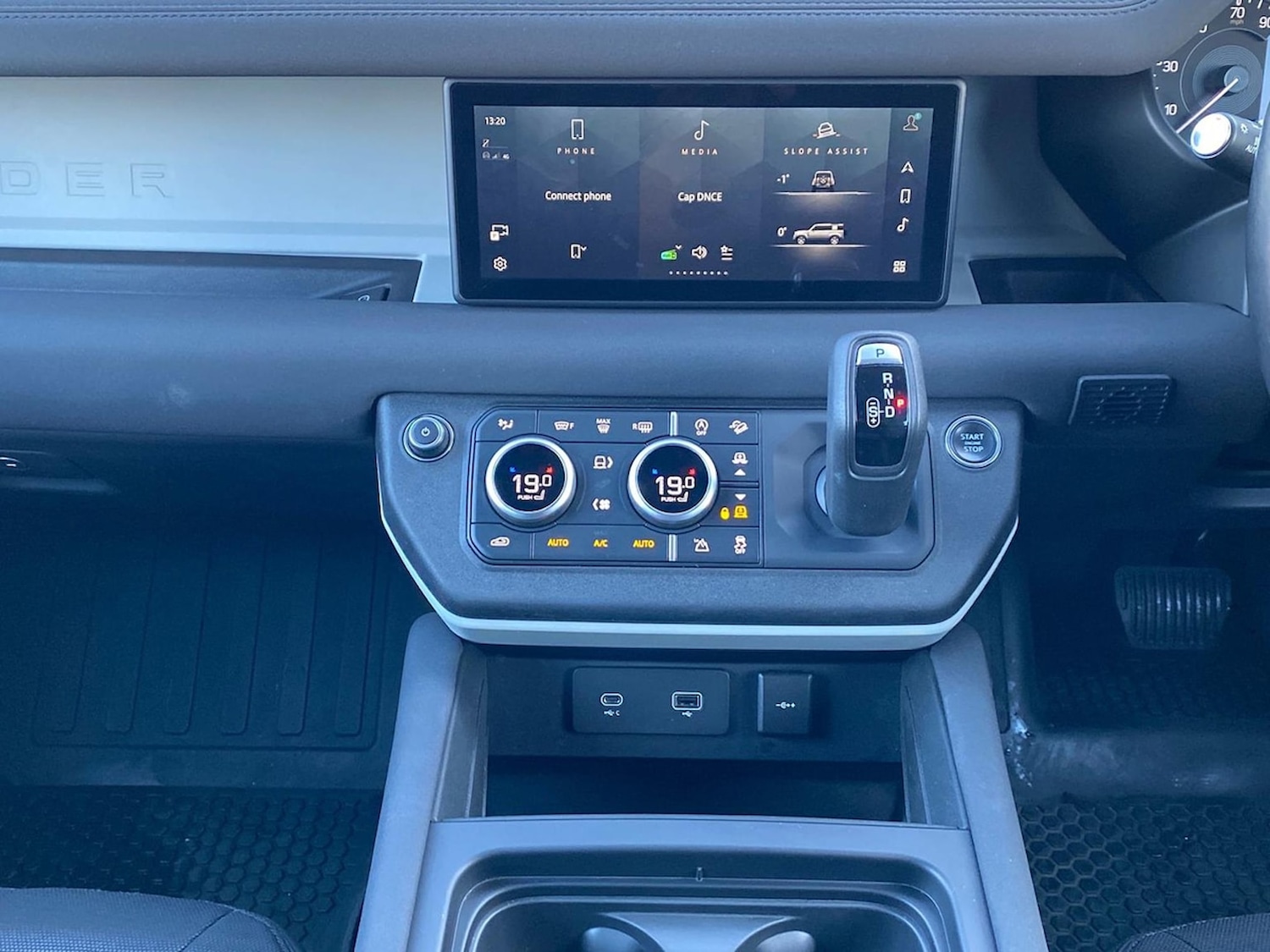 Used Land Rover Defender 2022 for sale - 76707528: Photo 14