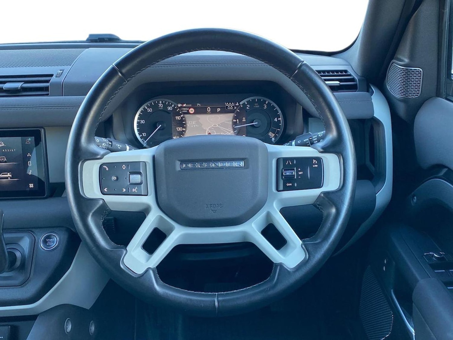 Used Land Rover Defender 2022 for sale - 76707528: Photo 15