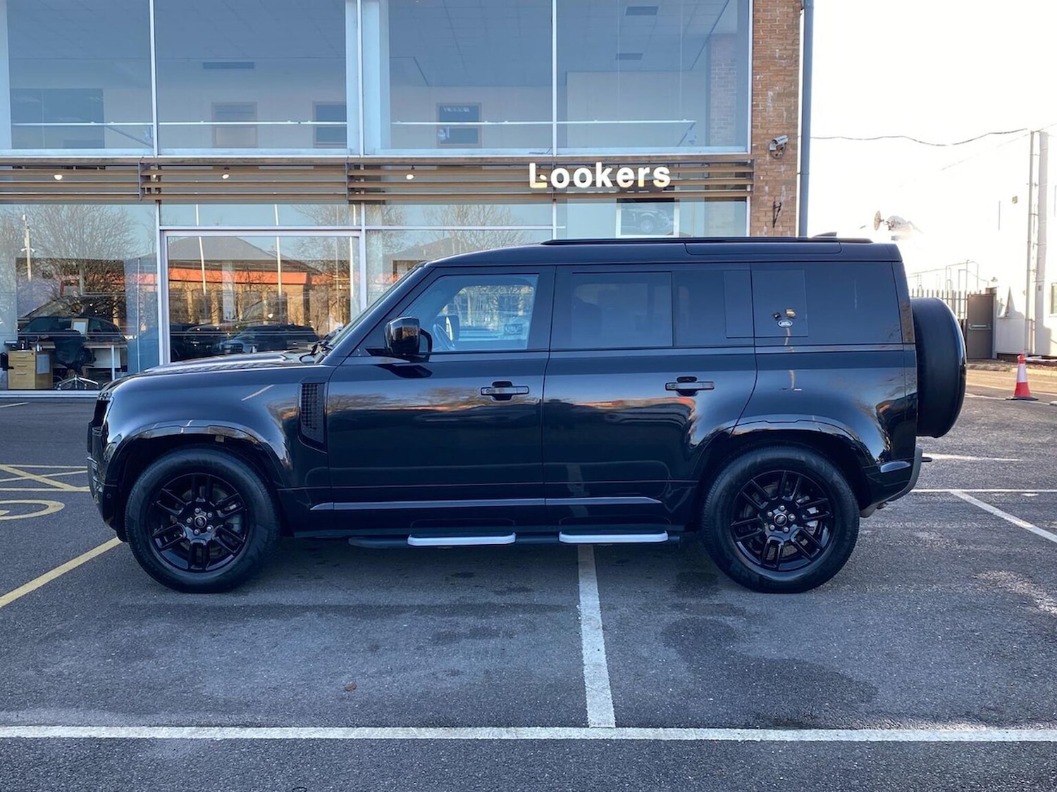 Used Land Rover Defender 2022 for sale - 76707528: Photo 30