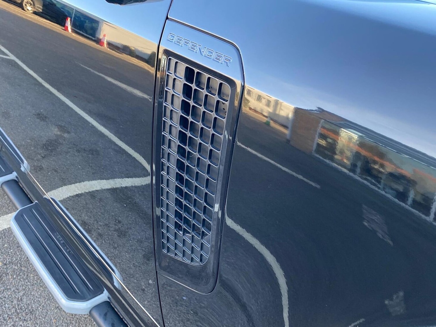 Used Land Rover Defender 2022 for sale - 76707528: Photo 33