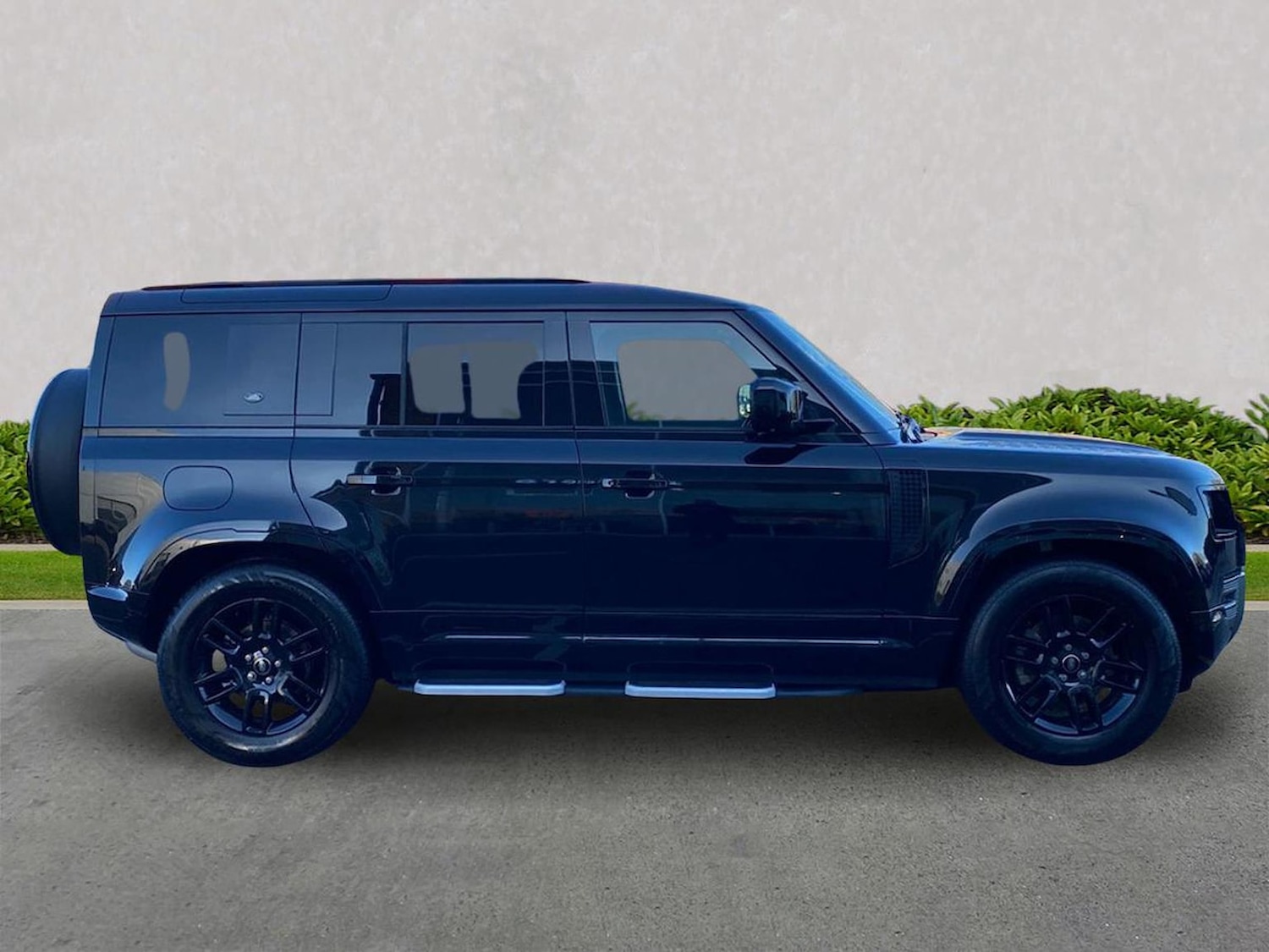 Used Land Rover Defender 2022 for sale - 76707528: Photo 5