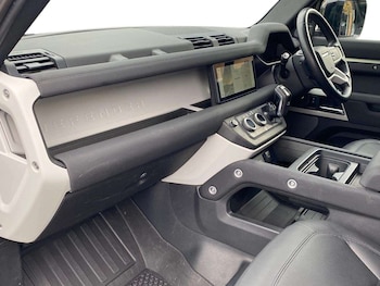 Used Land Rover Defender 2023 for sale - 78324352: Photo