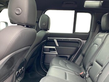 Used Land Rover Defender 2023 for sale - 75517899: Photo