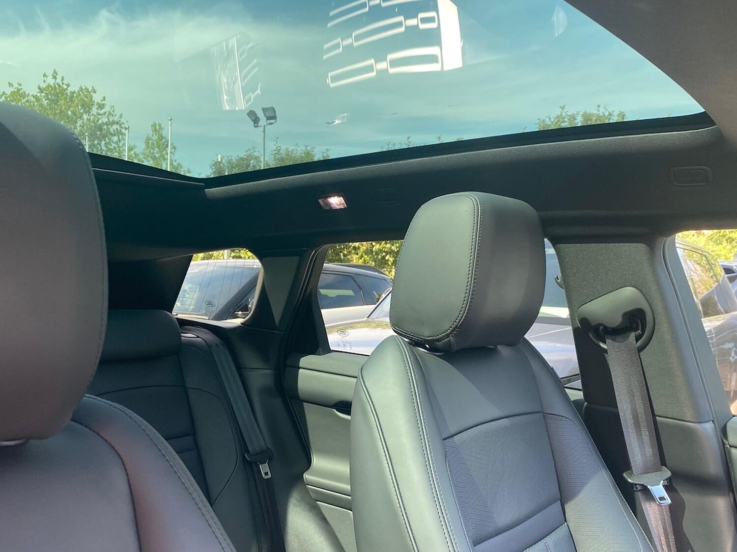 Used Land Rover Range Rover Evoque 2025 for sale - 76799344: Photo 21