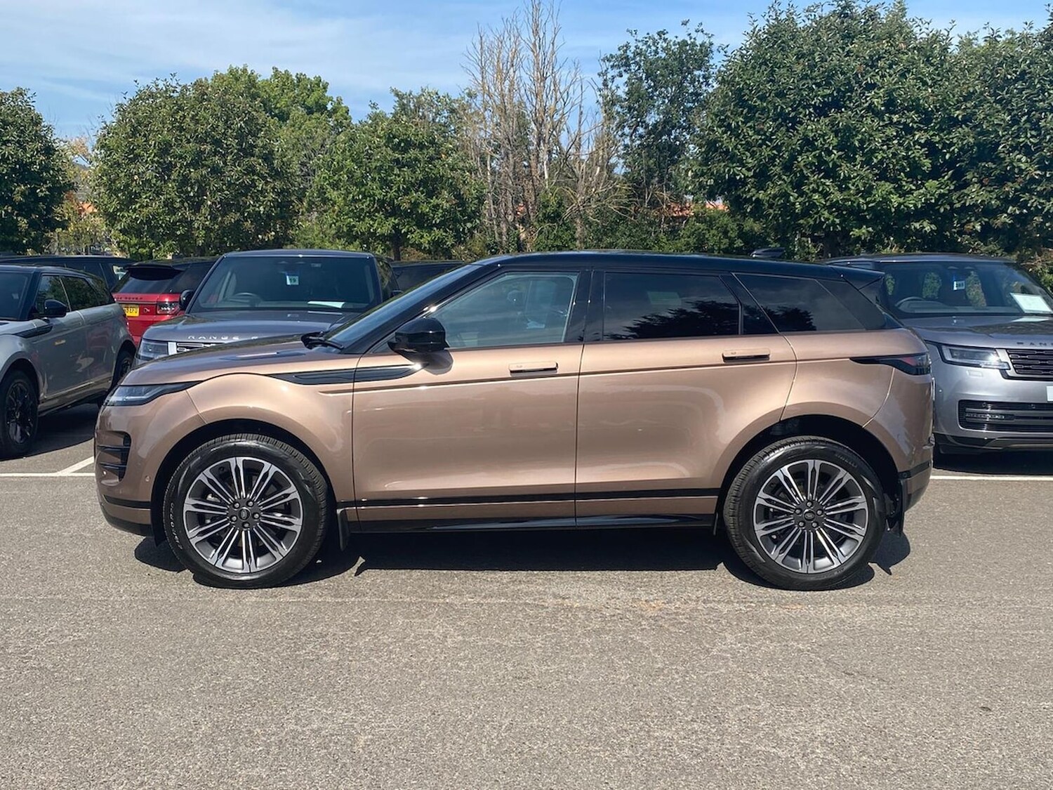 Used Land Rover Range Rover Evoque 2025 for sale - 76799344: Photo 28