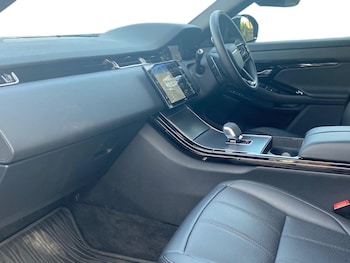 Used Land Rover Range Rover Evoque 2025 for sale - 76799344: Photo