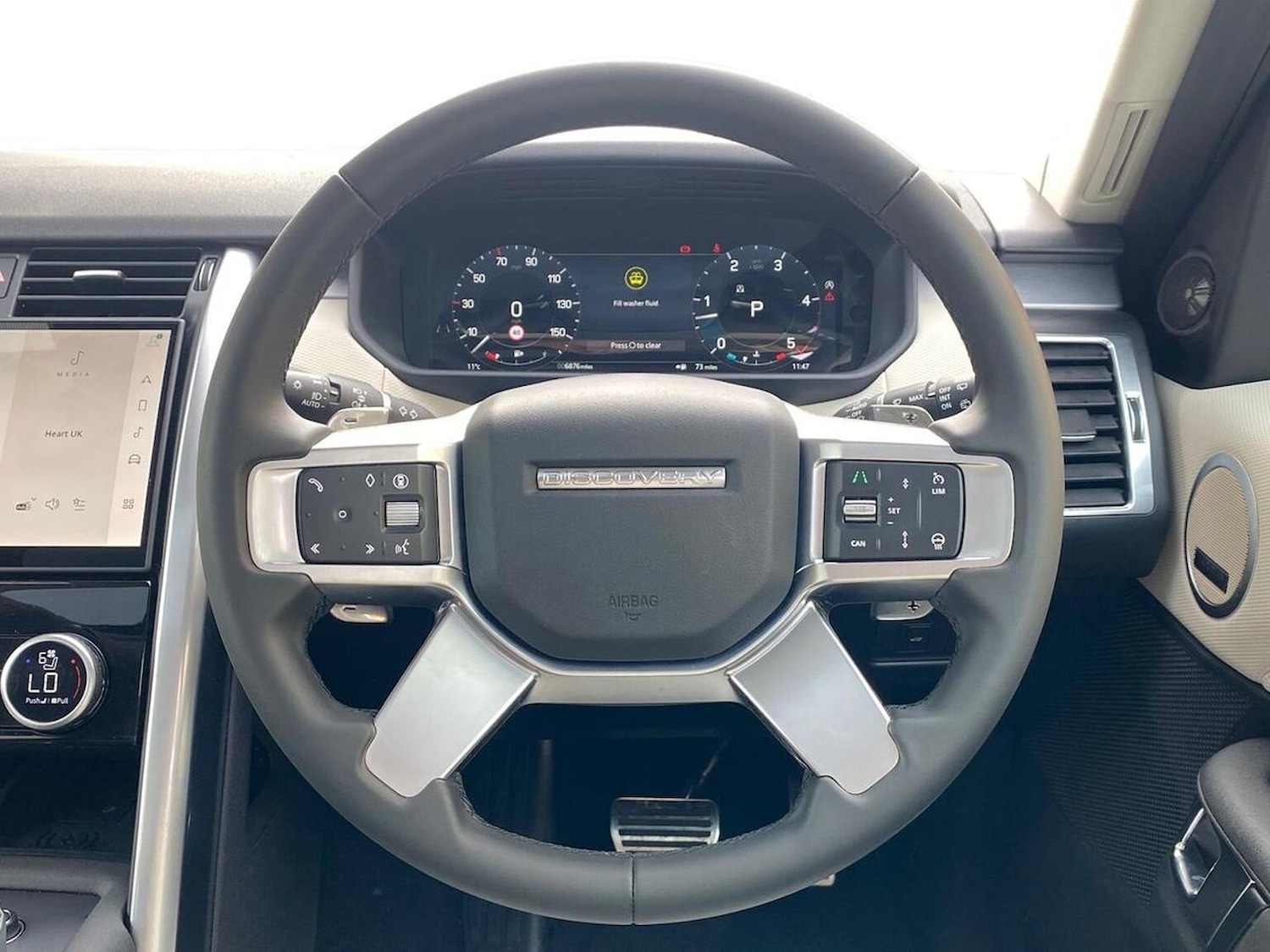 Used Land Rover Discovery 2025 for sale - 77973949: Photo 15