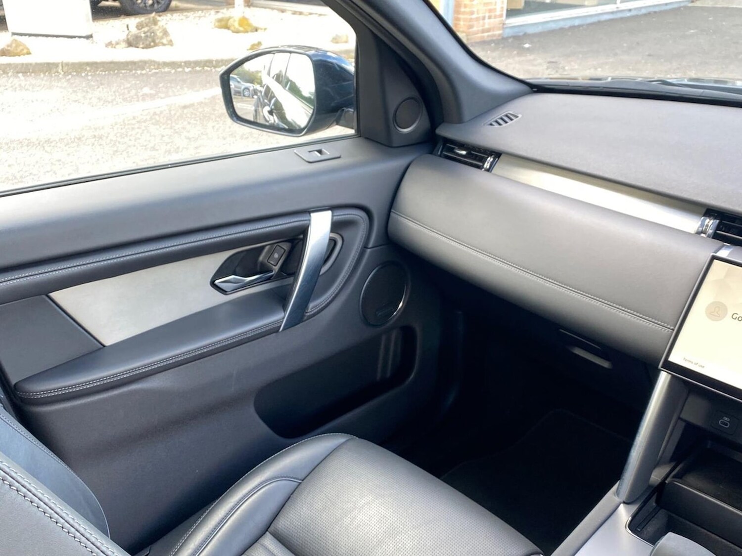 Used Land Rover Discovery Sport 2024 for sale - 78193605: Photo 46