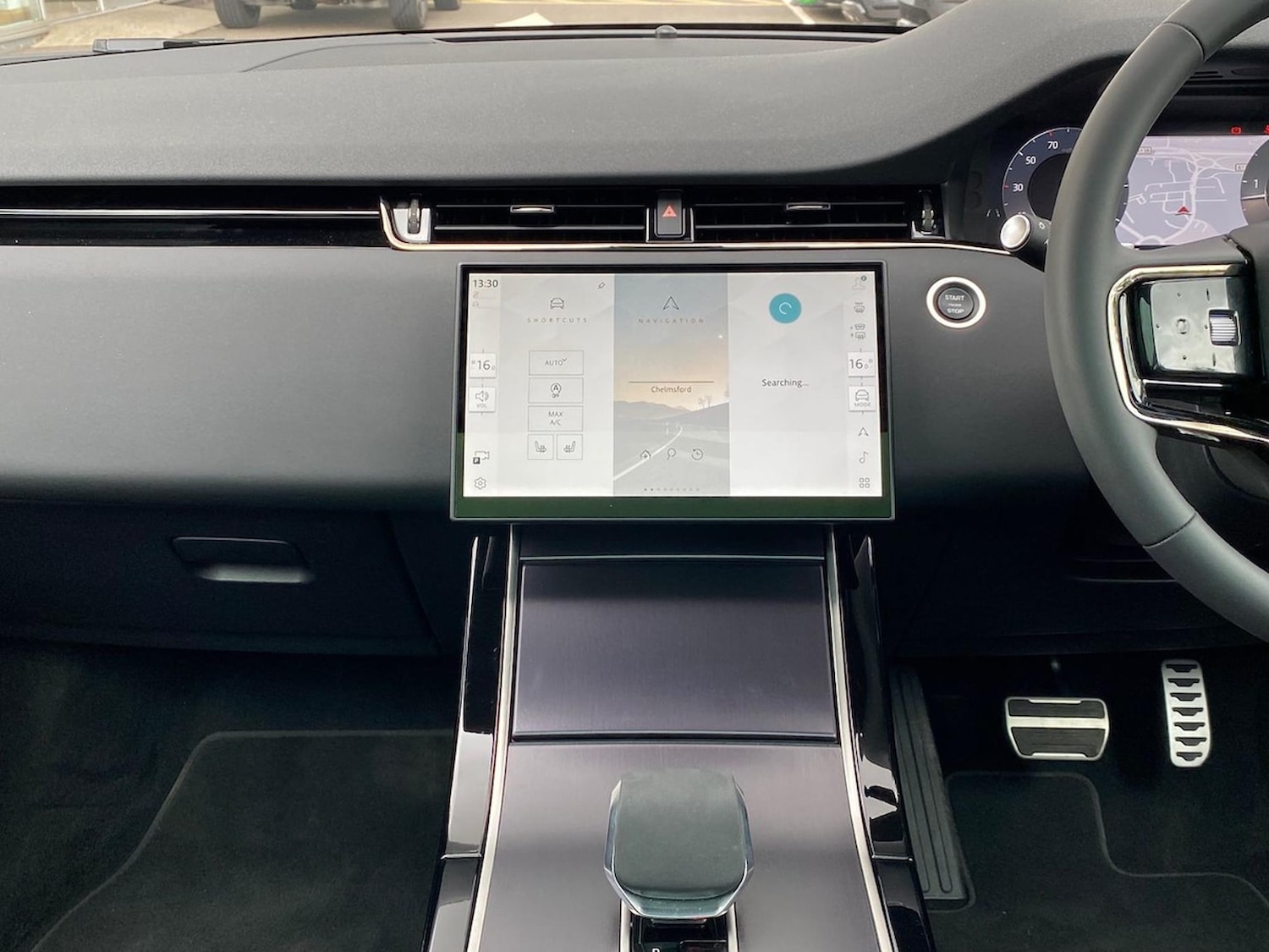 Used Land Rover Range Rover Evoque 2025 for sale - 77065779: Photo 16