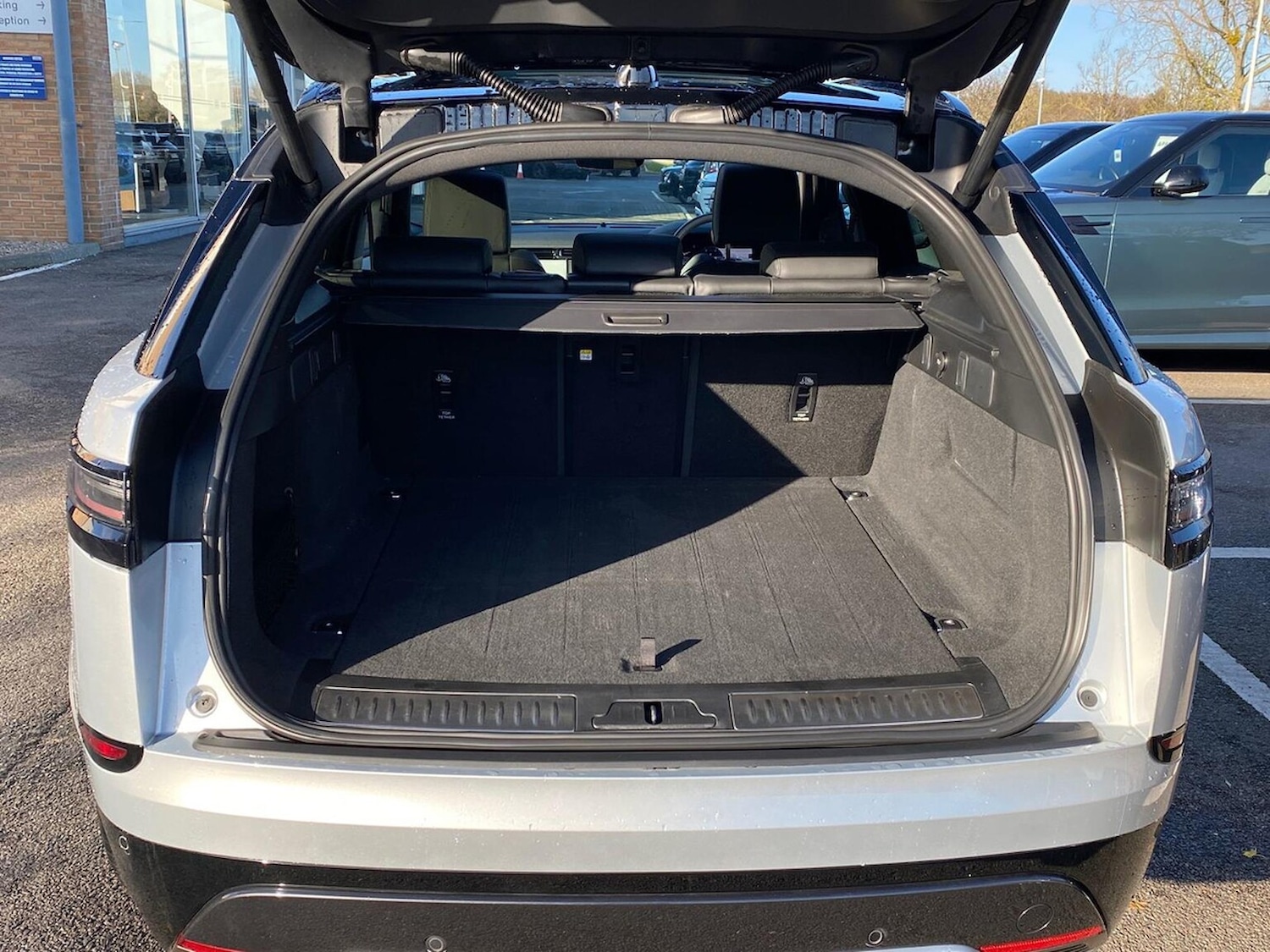 Used Land Rover Range Rover Velar 2023 for sale - 76643626: Photo 10