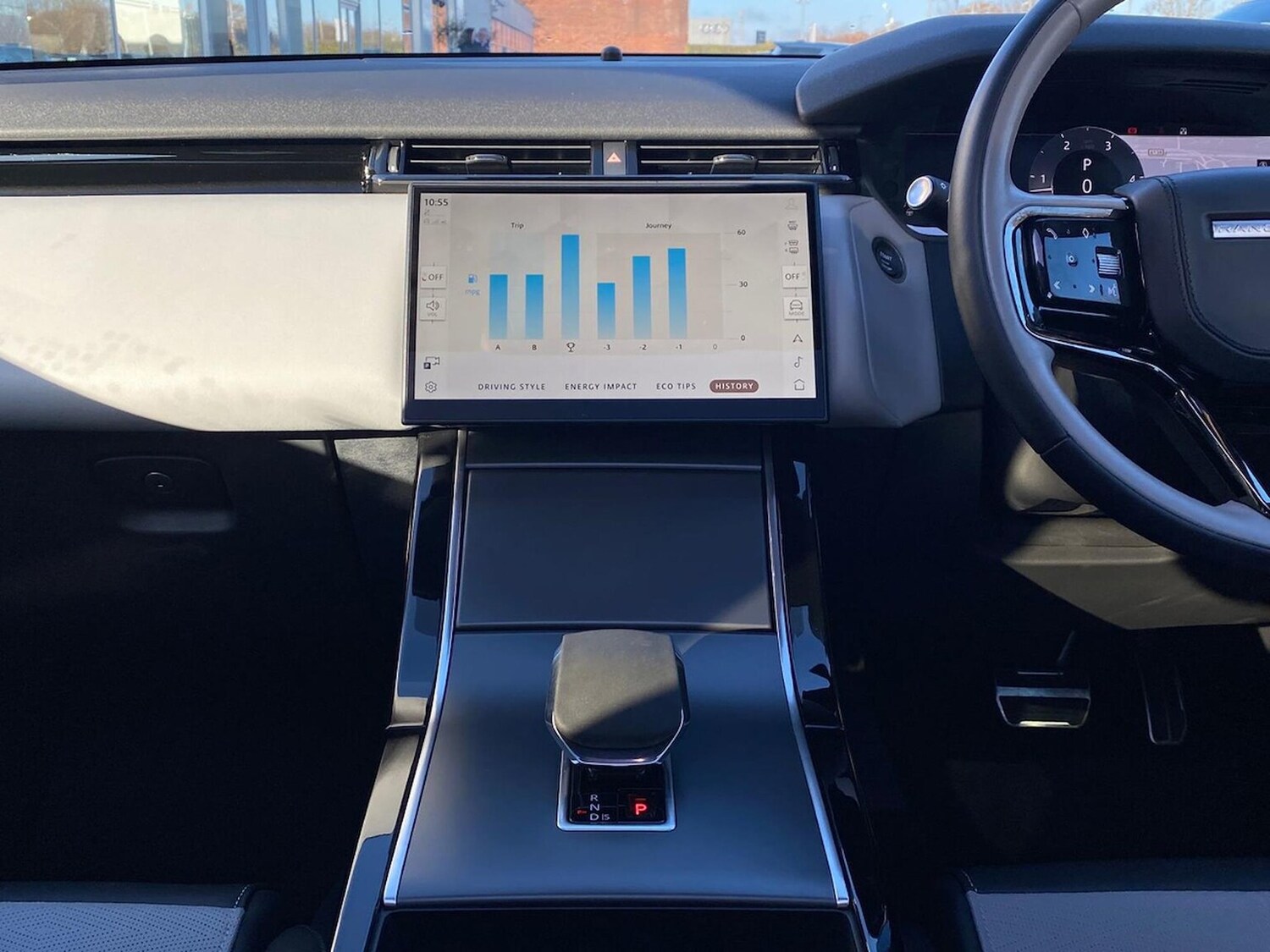 Used Land Rover Range Rover Velar 2023 for sale - 76643626: Photo 14