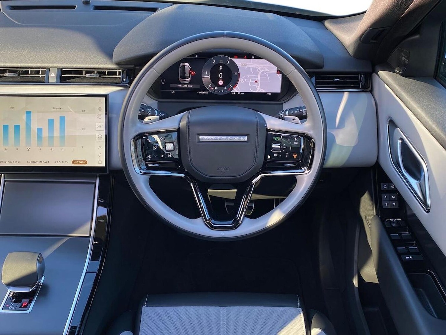 Used Land Rover Range Rover Velar 2023 for sale - 76643626: Photo 15