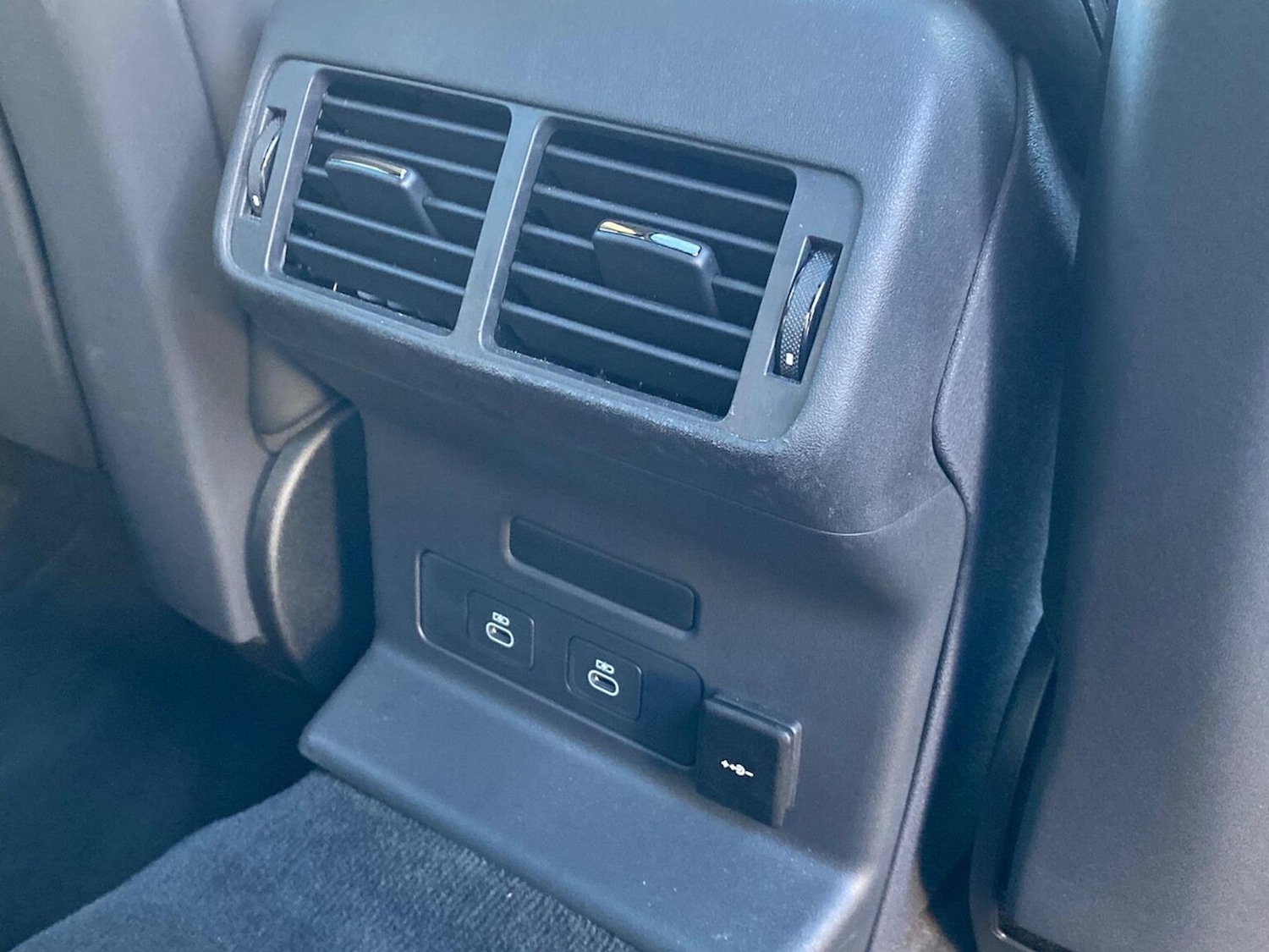 Used Land Rover Range Rover Velar 2023 for sale - 76643626: Photo 18