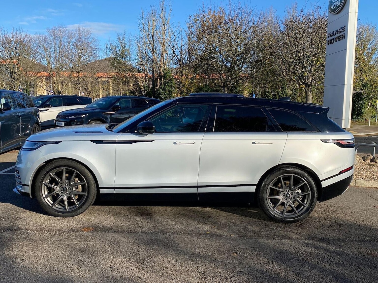Used Land Rover Range Rover Velar 2023 for sale - 76643626: Photo 28