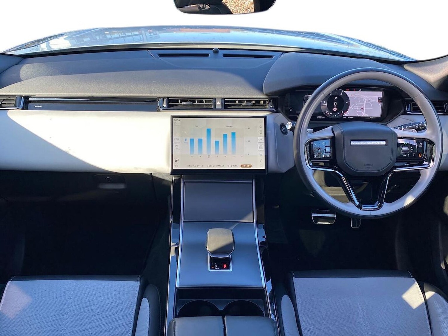 Used Land Rover Range Rover Velar 2023 for sale - 76643626: Photo 9