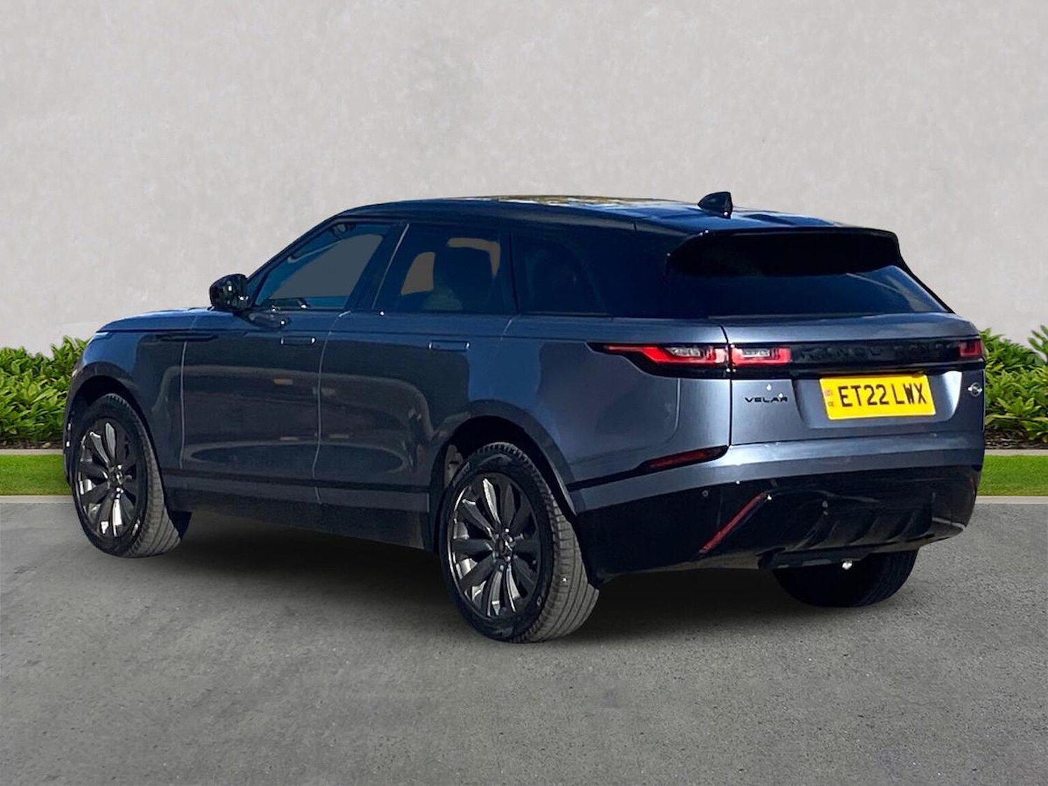 Used Land Rover Range Rover Velar 2022 for sale - 76375003: Photo 2