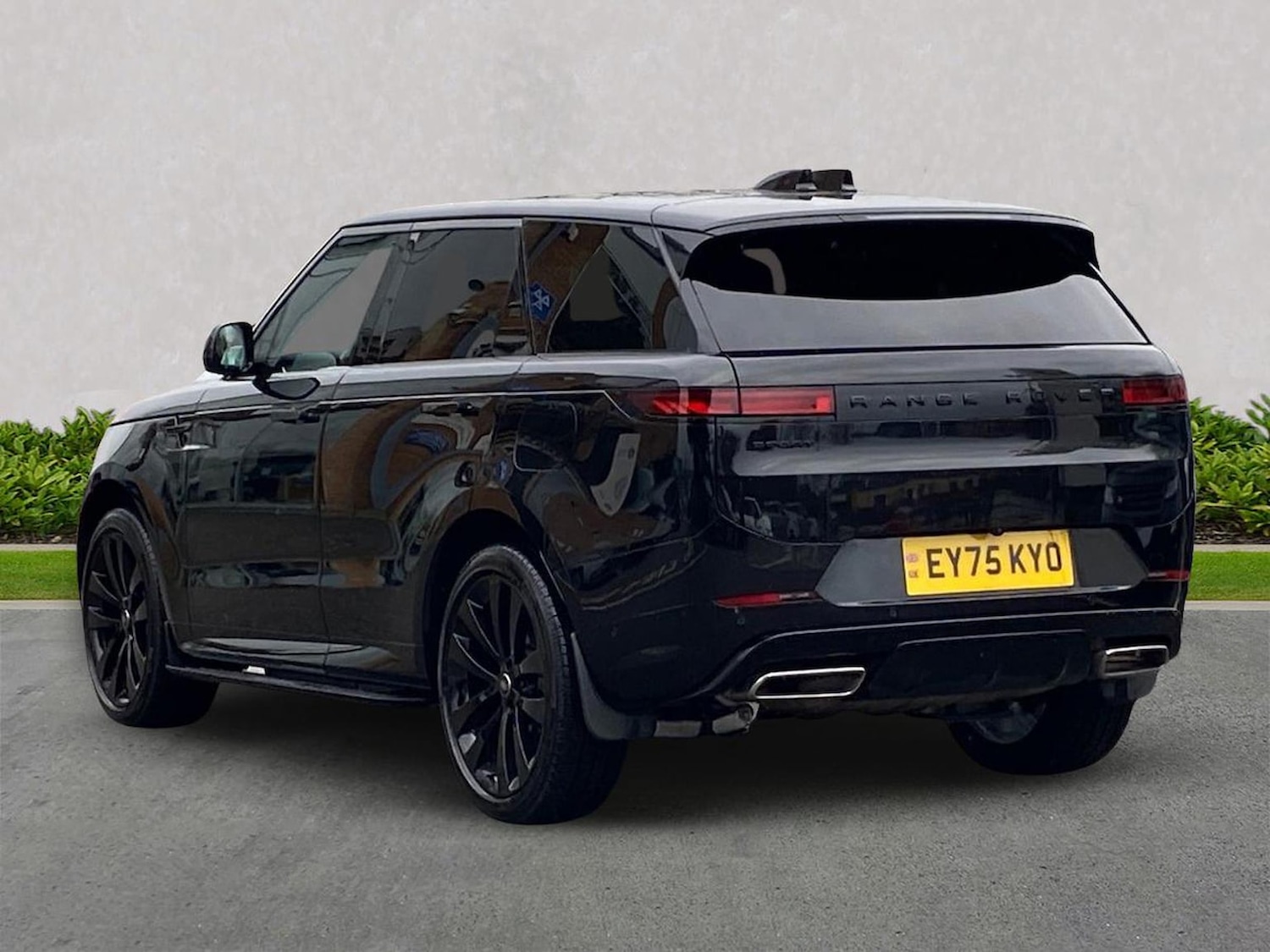 Used Land Rover Range Rover Sport 2025 for sale - 77487904: Photo 2