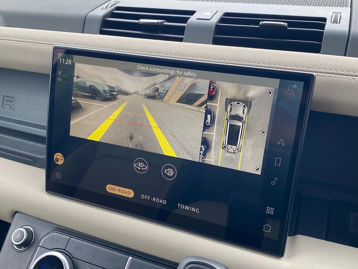 Used Land Rover Defender 2023 for sale - 78193561: Photo 14