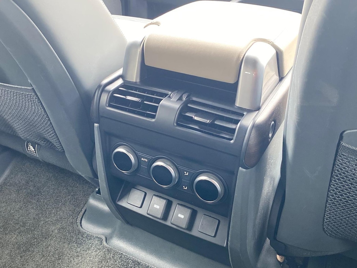 Used Land Rover Defender 2023 for sale - 78193561: Photo 20