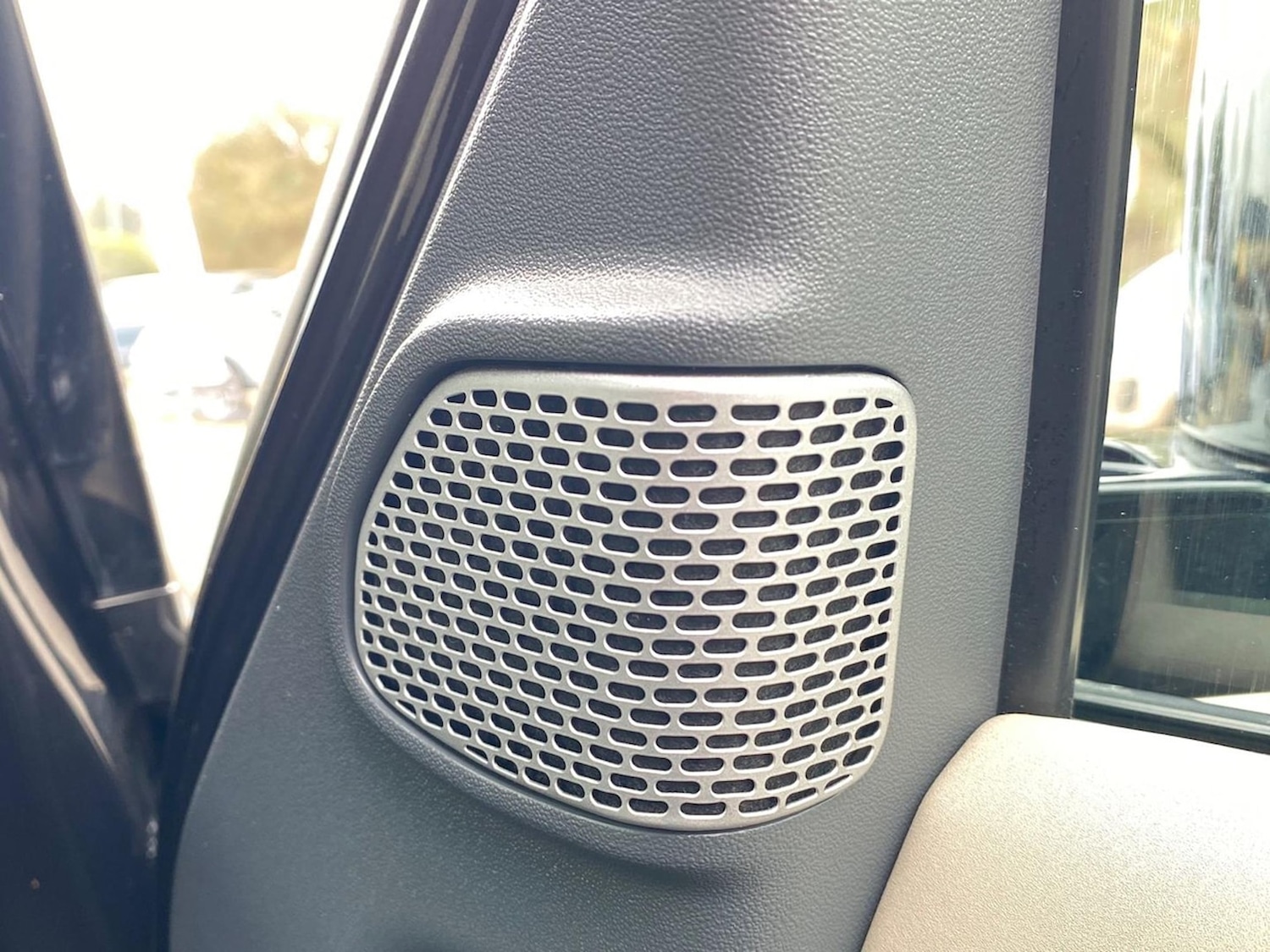 Used Land Rover Defender 2023 for sale - 78193561: Photo 34