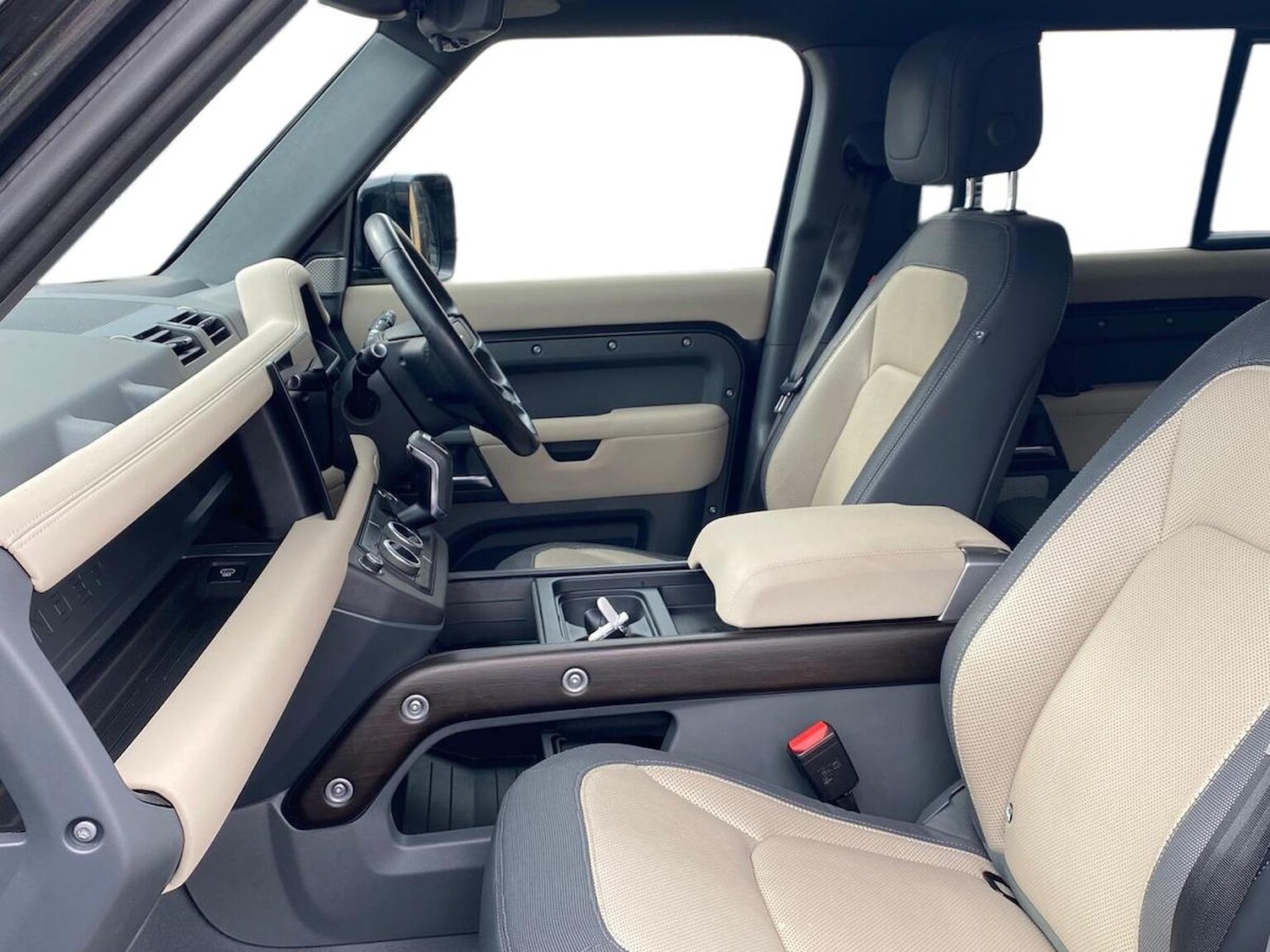 Used Land Rover Defender 2023 for sale - 78193561: Photo 5