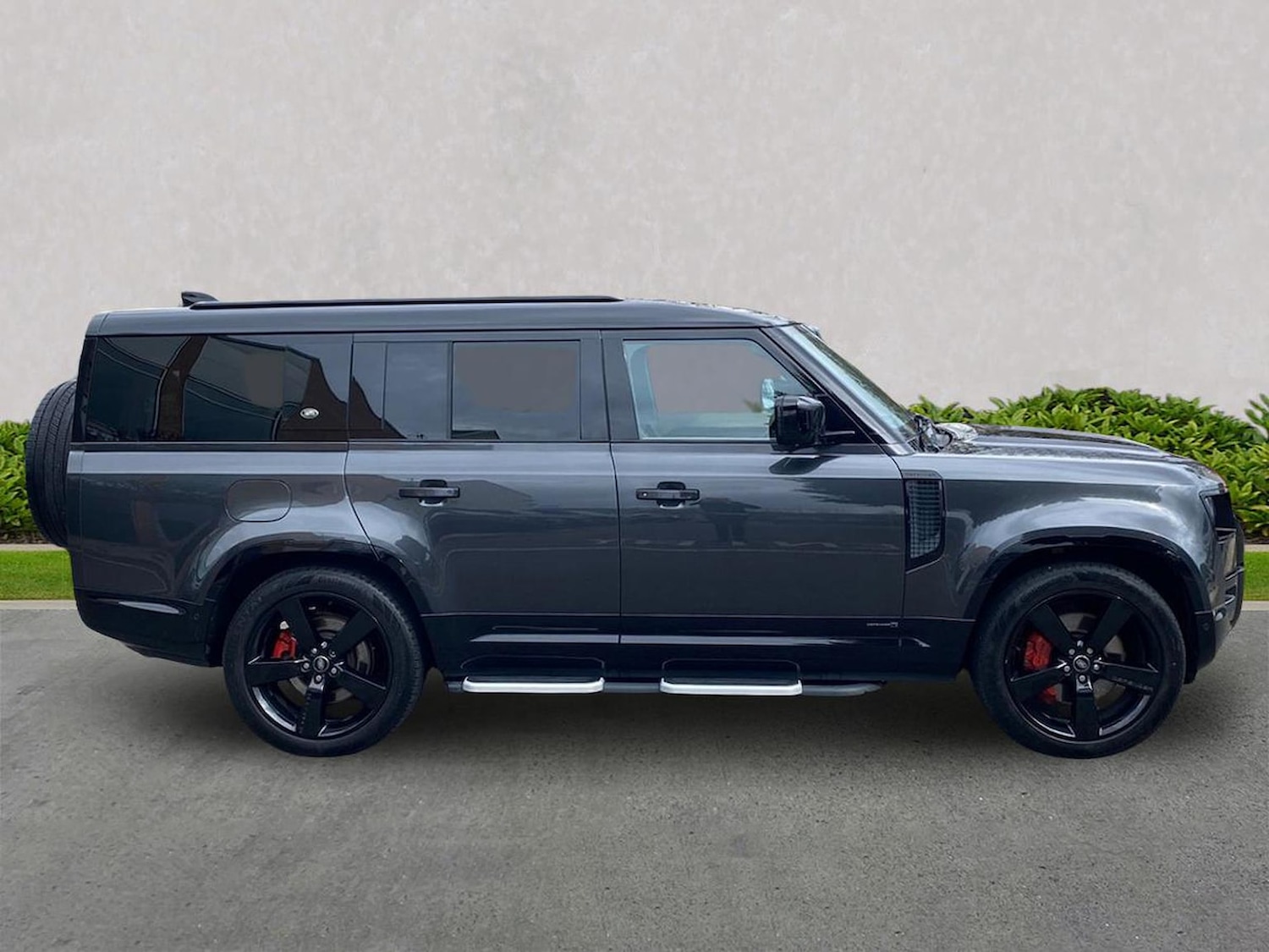 Used Land Rover Defender 2023 for sale - 78193561: Photo 7