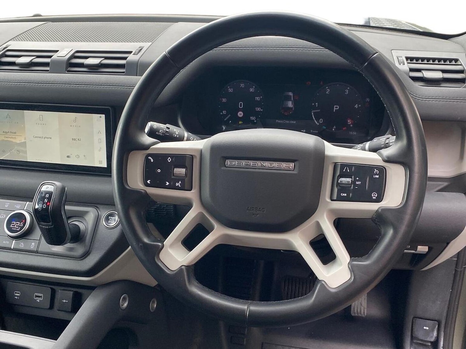 Used Land Rover Defender 2023 for sale - 78210208: Photo 17