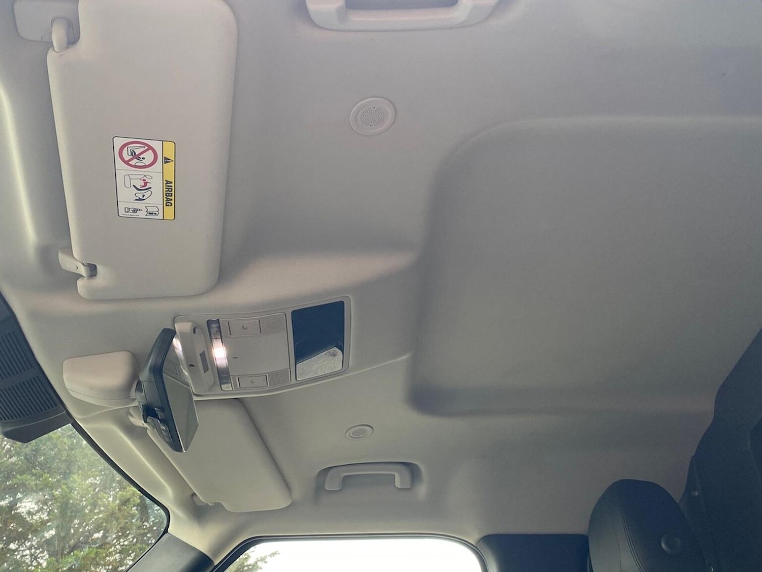 Used Land Rover Defender 2023 for sale - 78210208: Photo 23