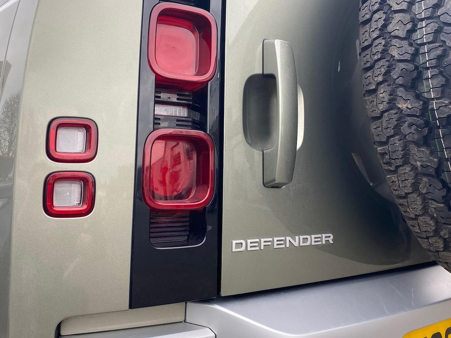 Used Land Rover Defender 2023 for sale - 78210208: Photo 28