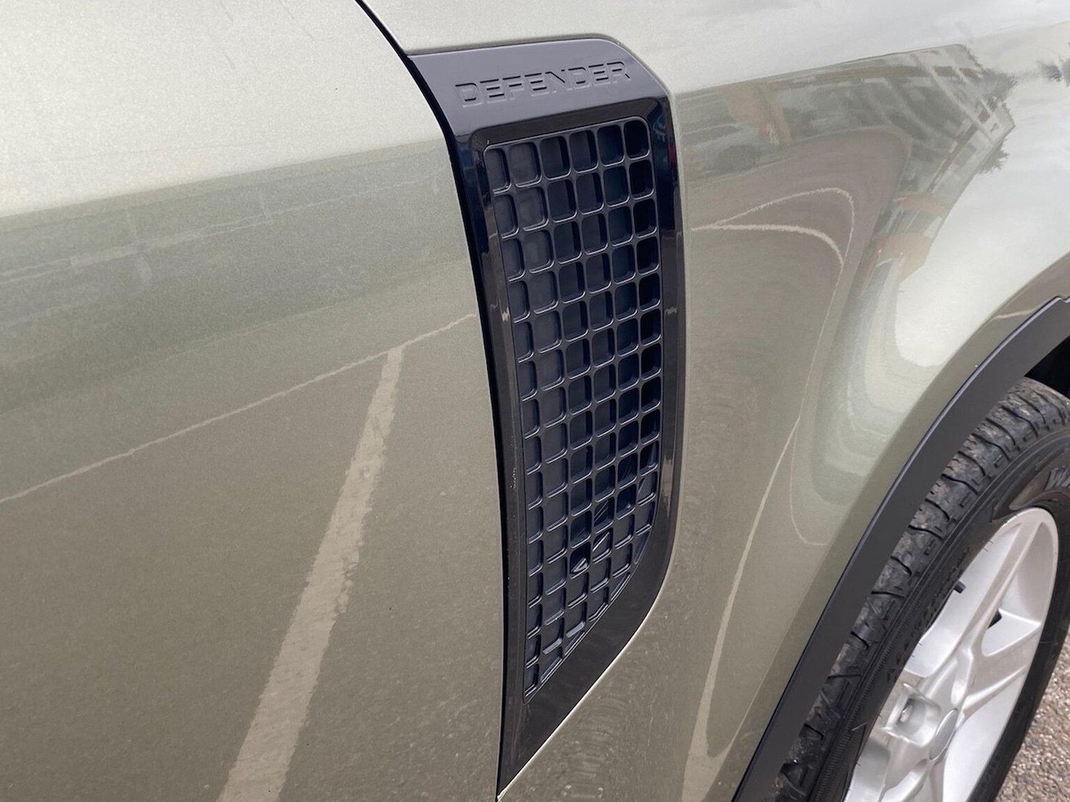 Used Land Rover Defender 2023 for sale - 78210208: Photo 30