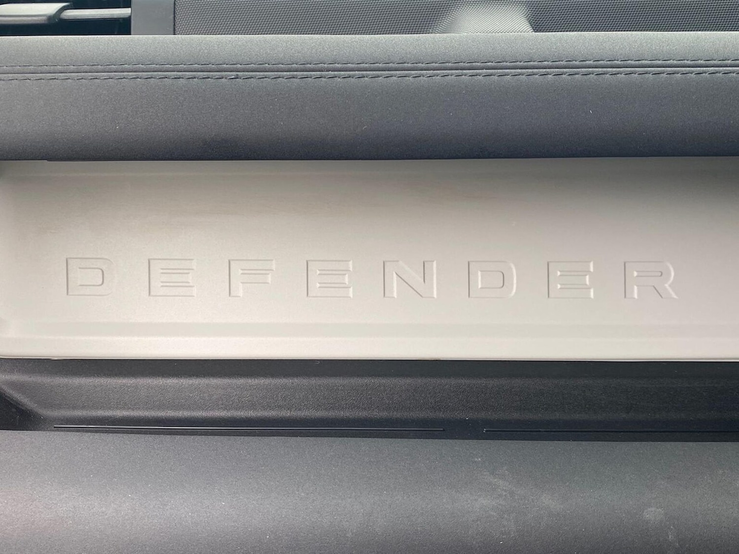 Used Land Rover Defender 2023 for sale - 78210208: Photo 43