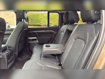 Used Land Rover Defender 2022 for sale - 79710634: Photo