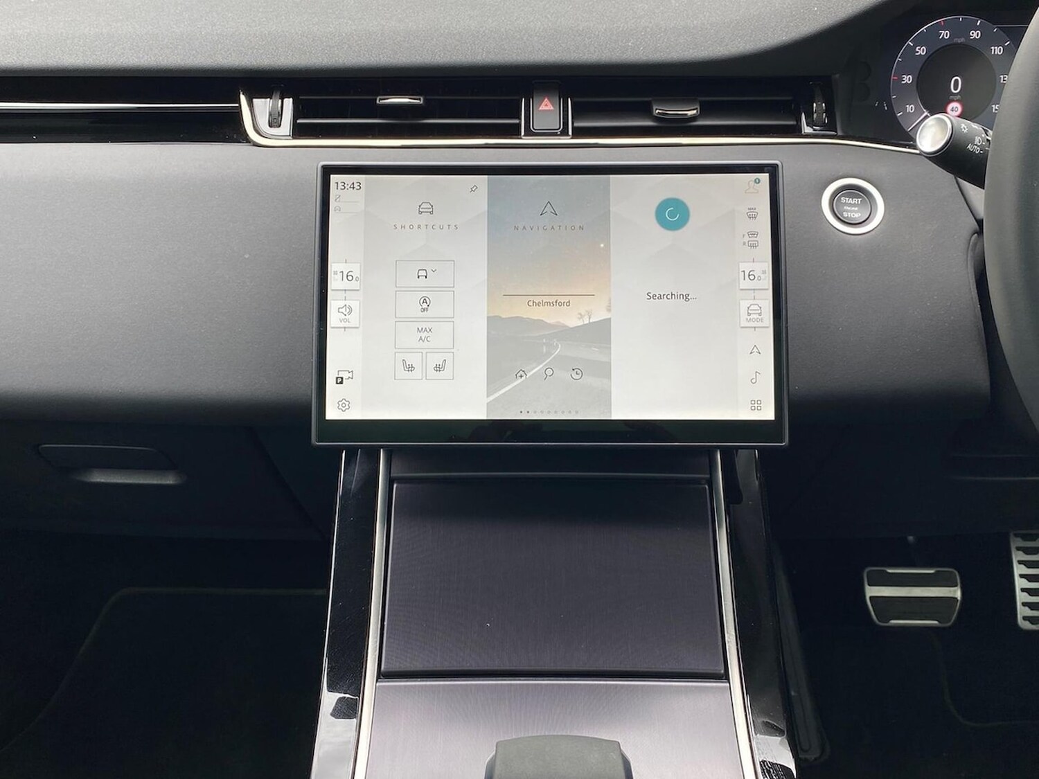 Used Land Rover Range Rover Evoque 2025 for sale - 76114312: Photo 14