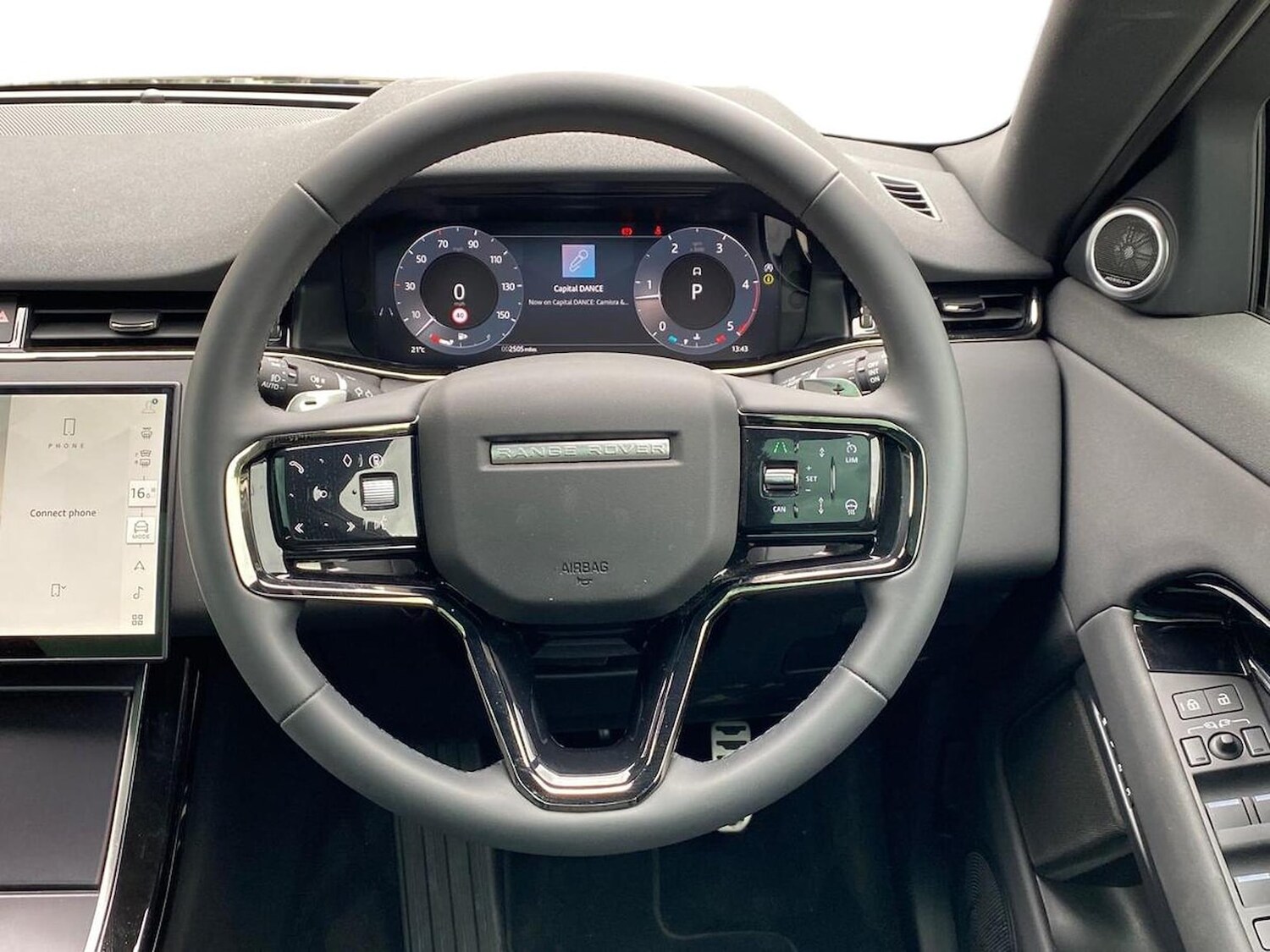 Used Land Rover Range Rover Evoque 2025 for sale - 76114312: Photo 15