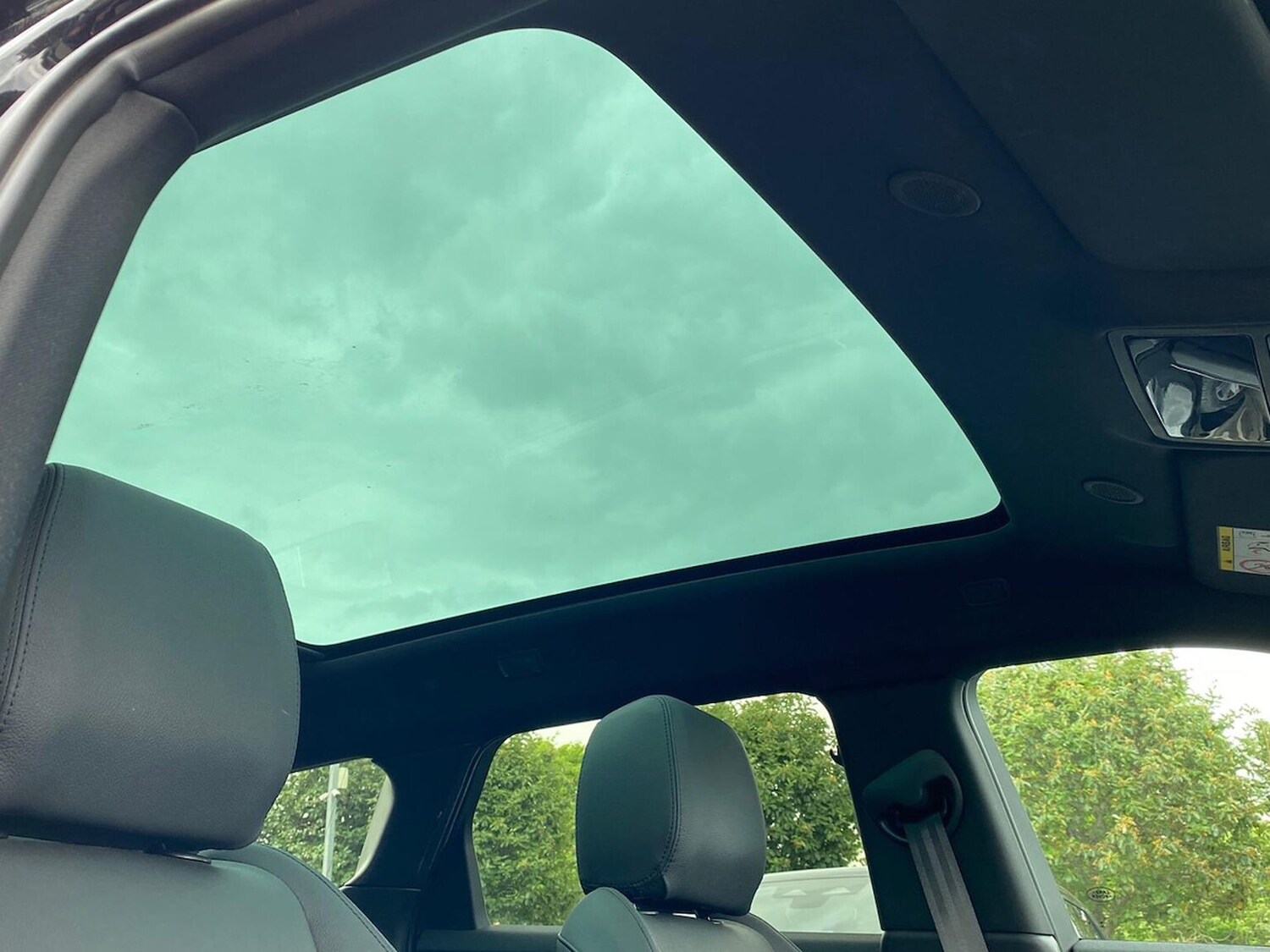 Used Land Rover Range Rover Evoque 2025 for sale - 76114312: Photo 21