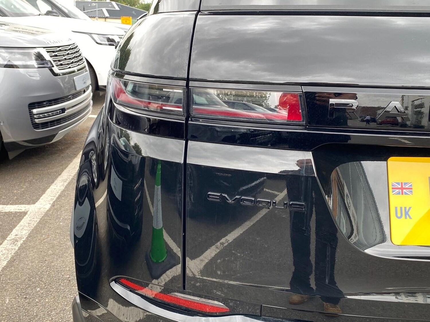 Used Land Rover Range Rover Evoque 2025 for sale - 76114312: Photo 26