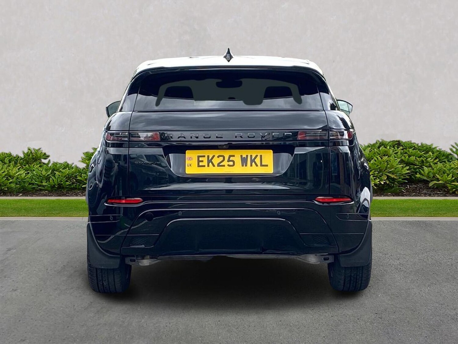 Used Land Rover Range Rover Evoque 2025 for sale - 76114312: Photo 6