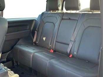 Used Land Rover Defender 2025 for sale - 78310459: Photo