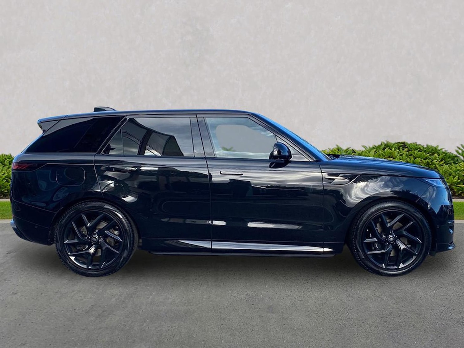 Used Land Rover Range Rover Sport 2024 for sale - 76570952: Photo 5