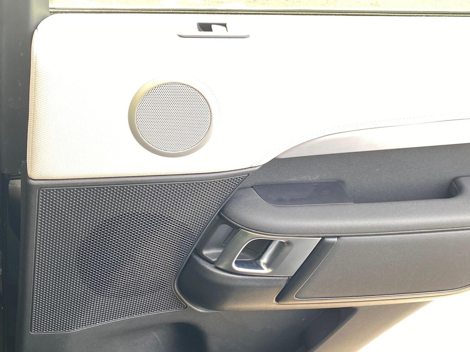 Used Land Rover Discovery 2025 for sale - 78193640: Photo 26