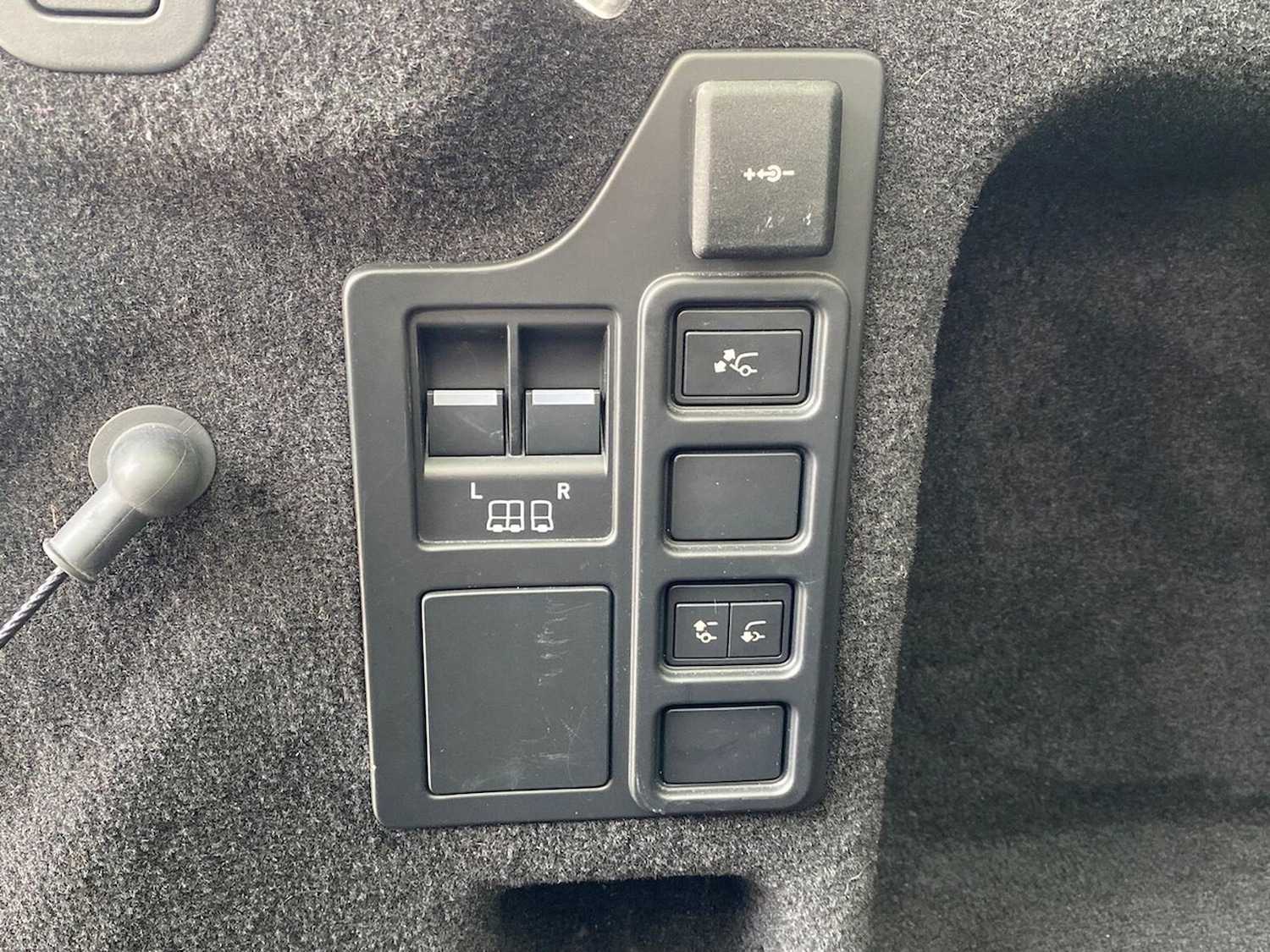 Used Land Rover Discovery 2025 for sale - 78193640: Photo 29