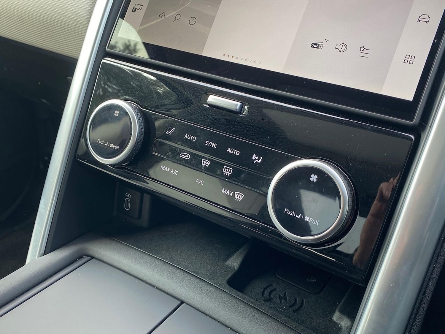 Used Land Rover Discovery 2025 for sale - 78193640: Photo 43