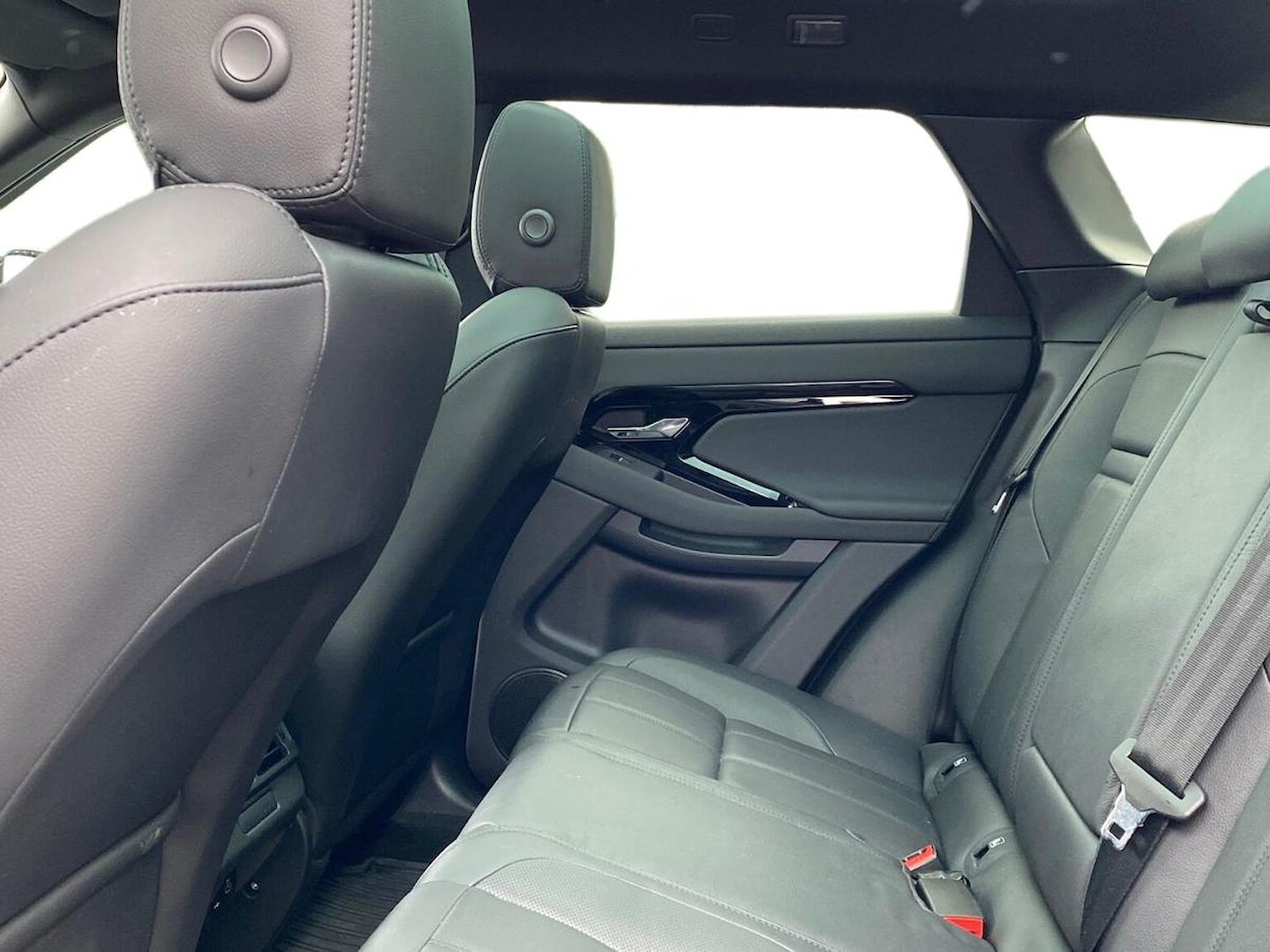 Used Land Rover Range Rover Evoque 2025 for sale - 77487973: Photo 4