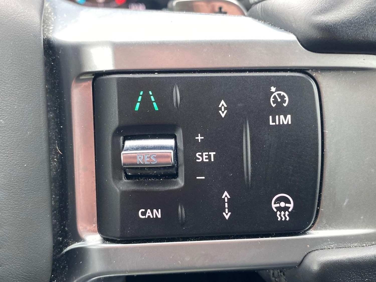 Used Land Rover Discovery 2024 for sale - 78144525: Photo 31