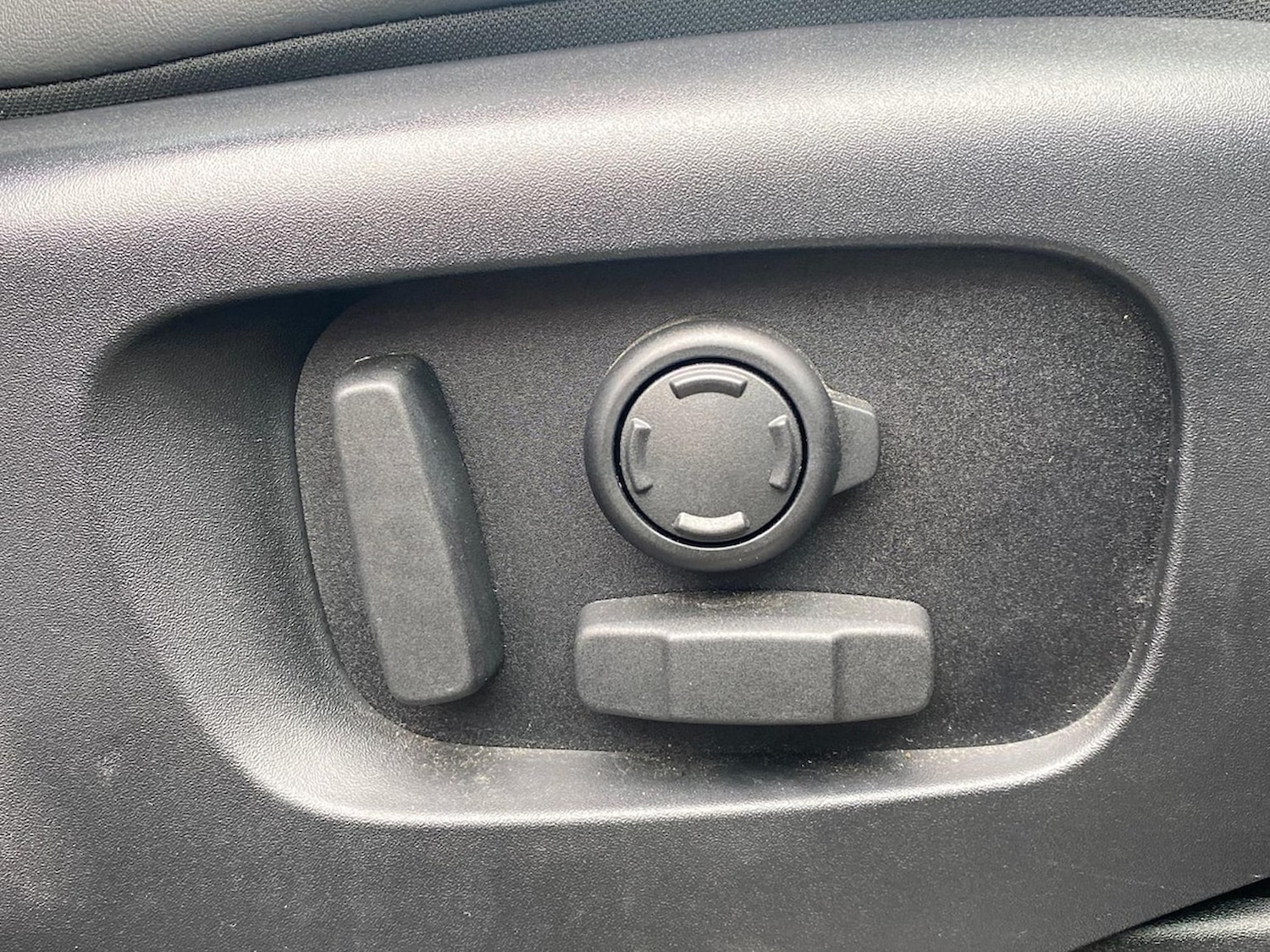 Used Land Rover Discovery 2024 for sale - 78144525: Photo 40