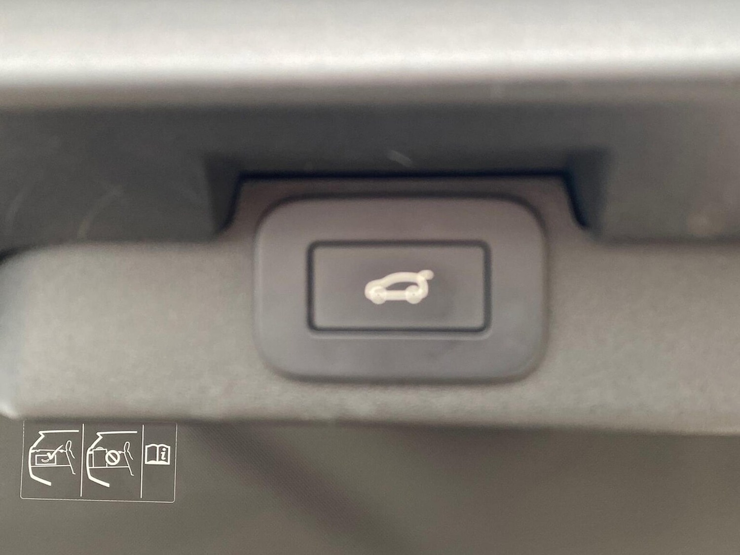 Used Land Rover Discovery 2024 for sale - 78144525: Photo 46