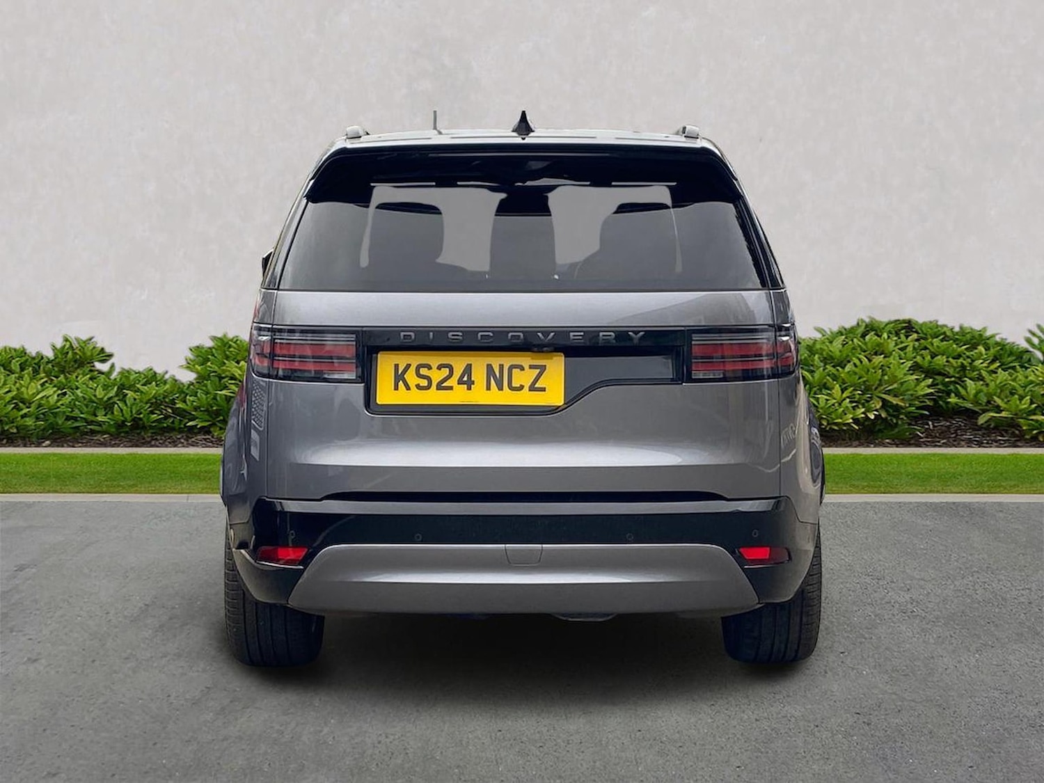 Used Land Rover Discovery 2024 for sale - 78144525: Photo 8