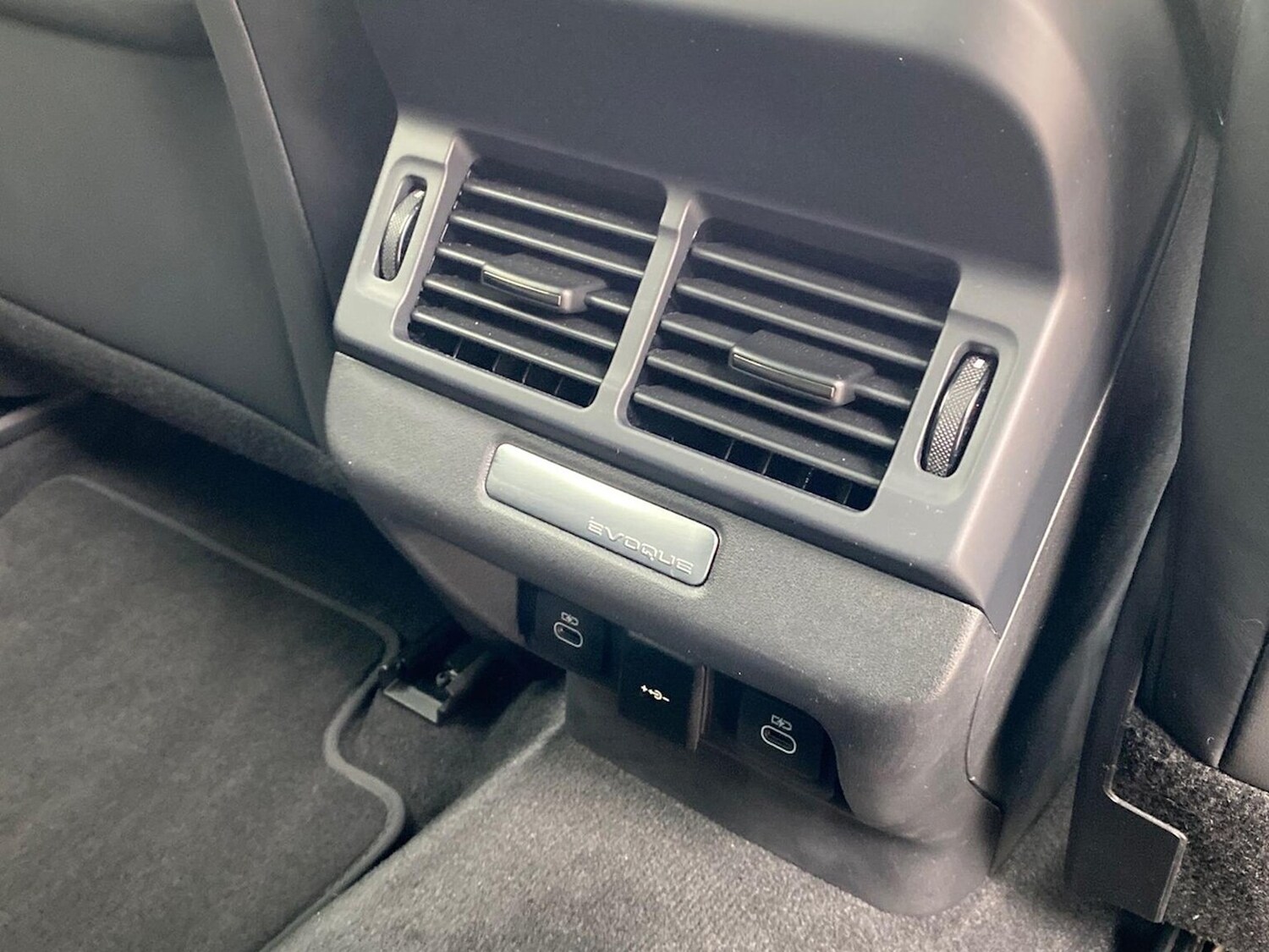 Used Land Rover Range Rover Evoque 2025 for sale - 77487995: Photo 18